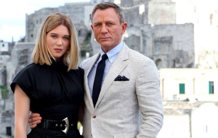 Photo 2 of NONCON with Varied Times.